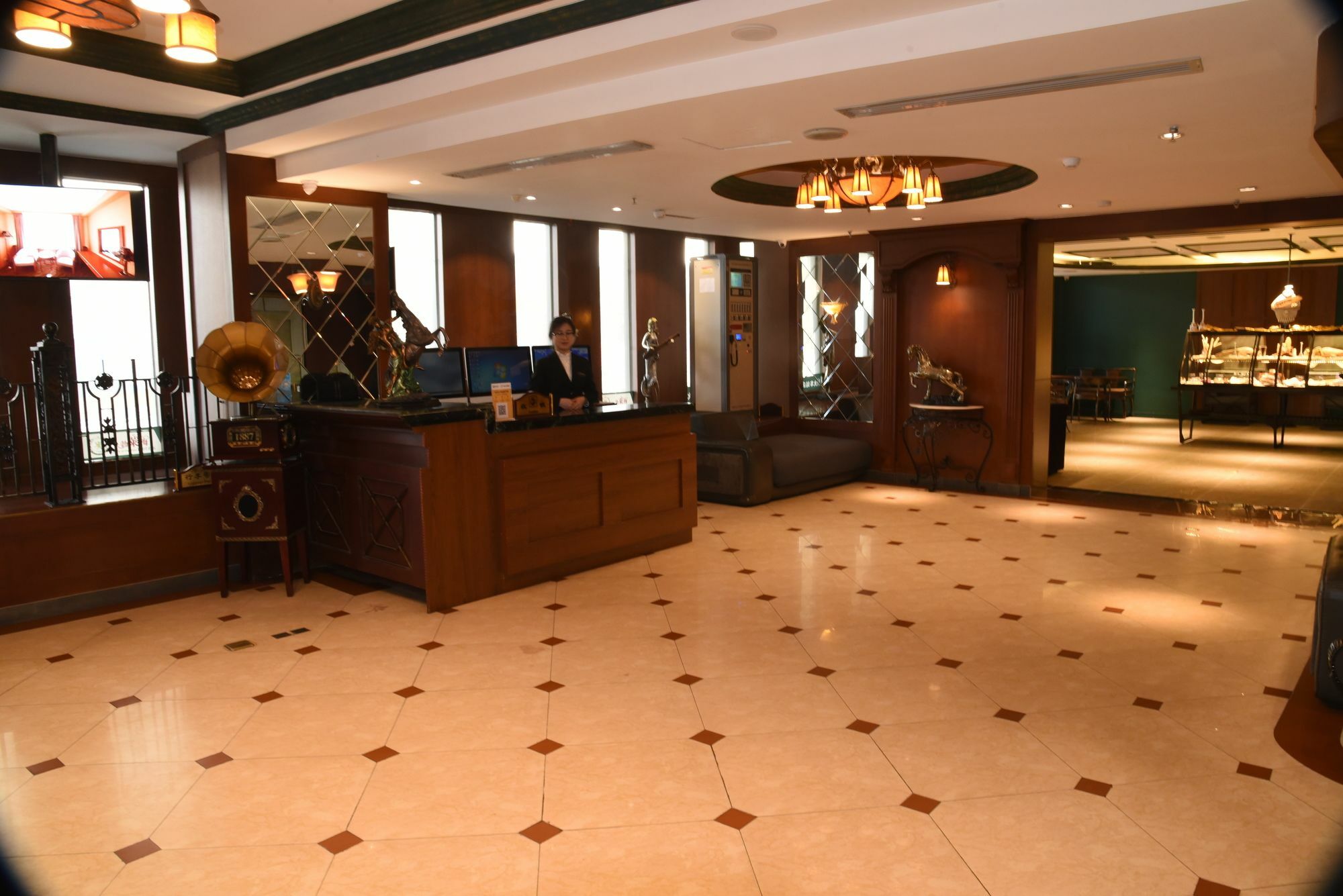 Harbin Bremen Train Station Hotel Buitenkant foto