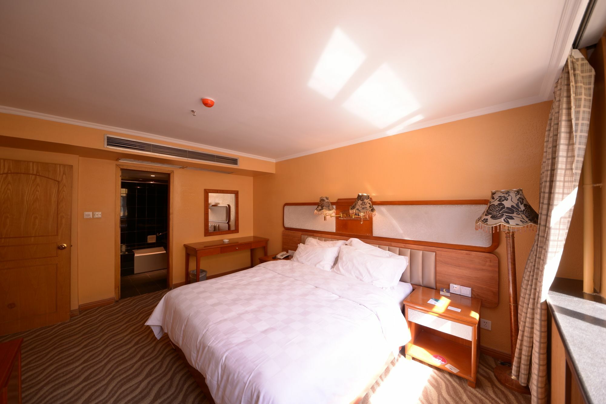Harbin Bremen Train Station Hotel Buitenkant foto